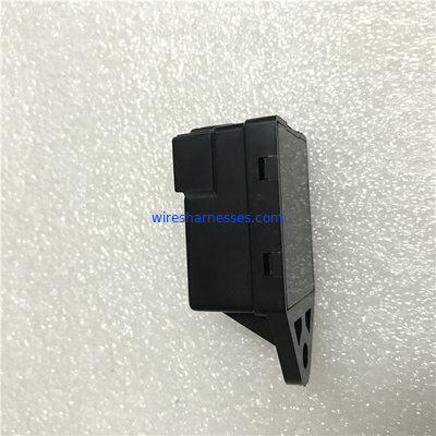 কৃষি মেশিন V3800 V2003 কুবোটা ইঞ্জিন রিলে 15694-65992